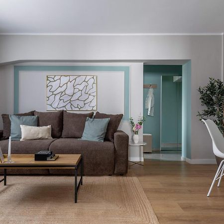 Holt - Sublime Minty Green 1Br On The Park Букурещ Екстериор снимка