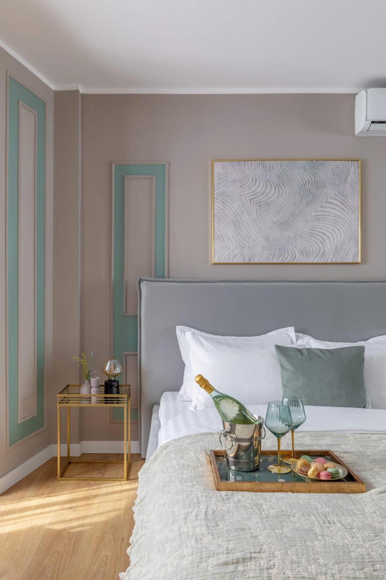 Holt - Sublime Minty Green 1Br On The Park Букурещ Екстериор снимка