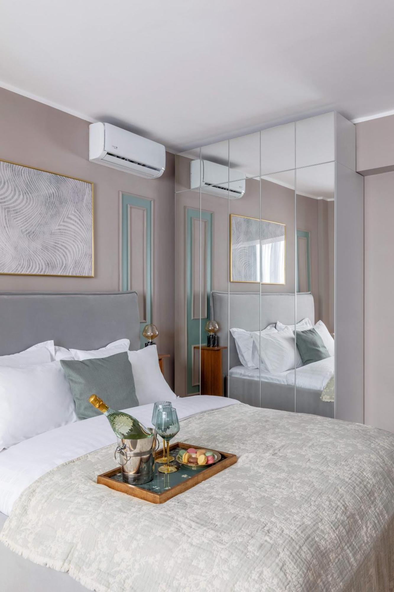Holt - Sublime Minty Green 1Br On The Park Букурещ Екстериор снимка
